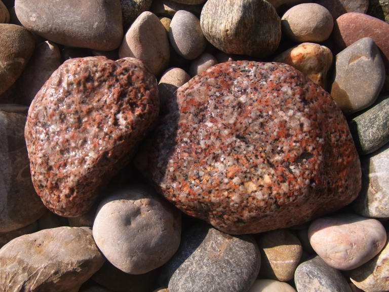 rot-bunter-granit